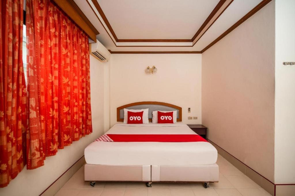 Готель Oyo 343 Wanna Marine Patong Екстер'єр фото